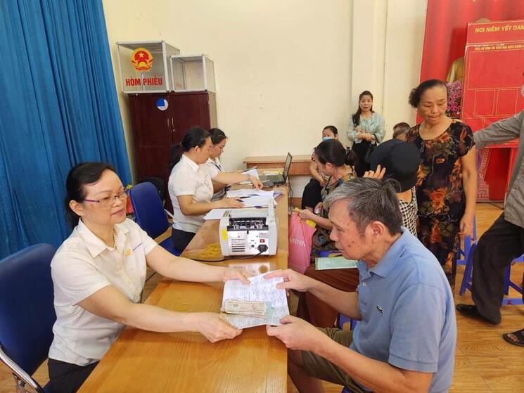 tro-cap-mot-lan-khi-nghi-huu