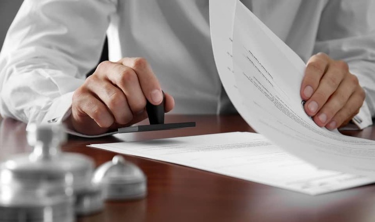 10 Hợp đồng nhà đất phải công chứng, chứng thực đừng bỏ qua!
