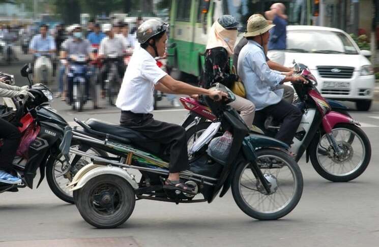 Quy định sát hạch lái xe cho người khuyết tật và xử phạt vi phạm 2025